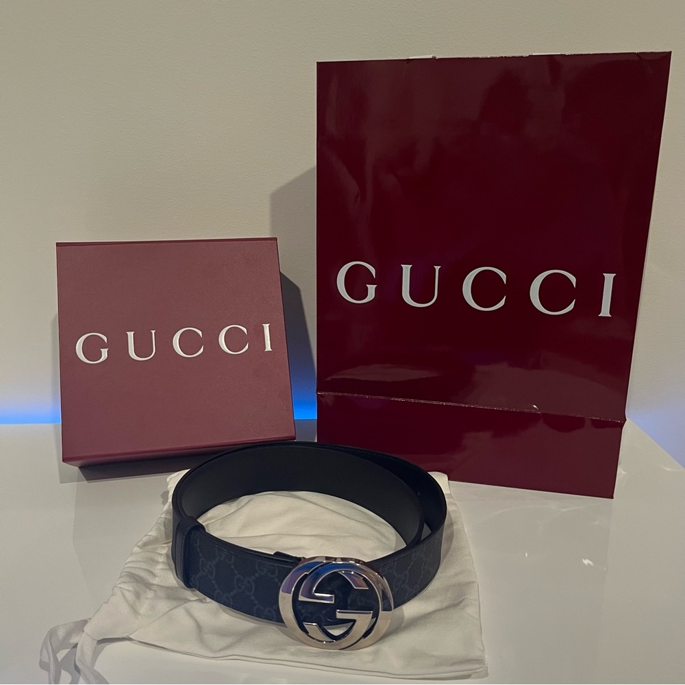 Gucci Navy Belt with Silver GG Buckle